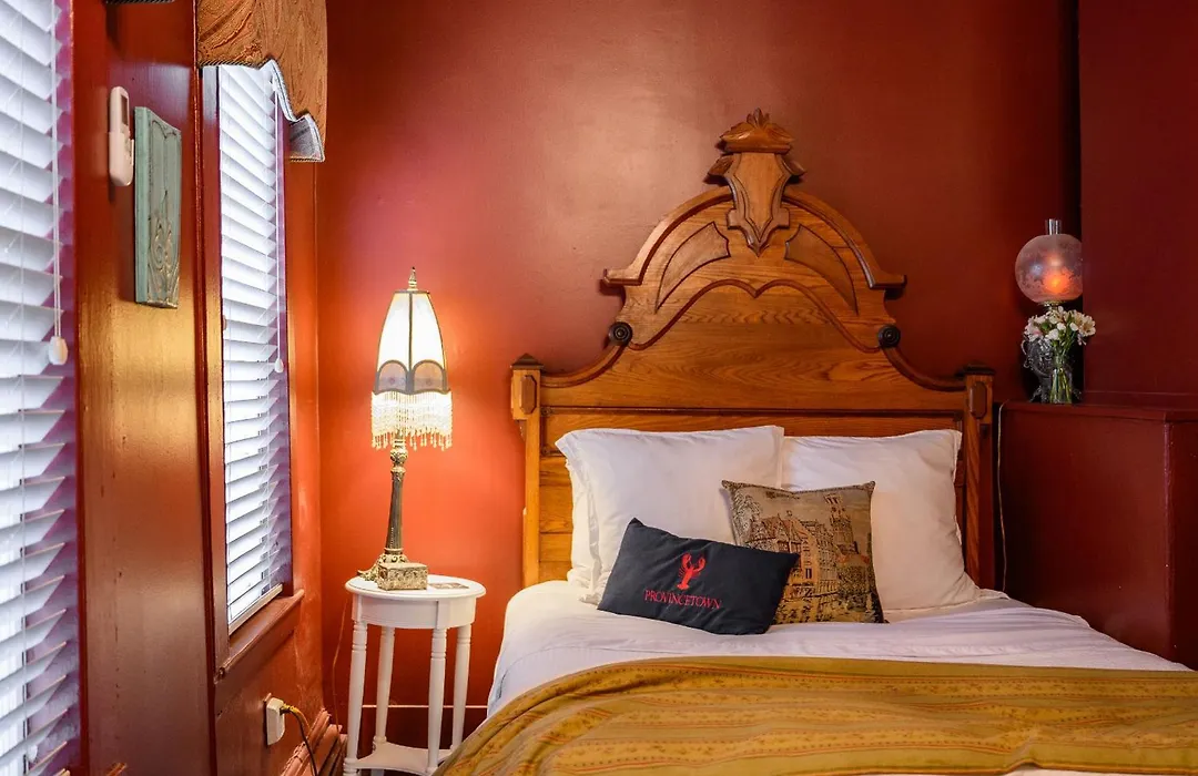 The Gaslamp Bed And Breakfast-1